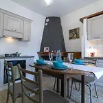 Mamma Ciccia - Root 12 Apartment