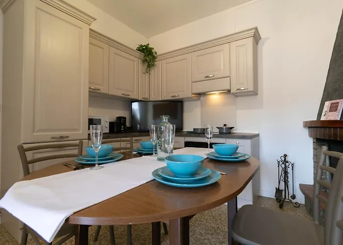 Mamma Ciccia - Root 12 ליירנה